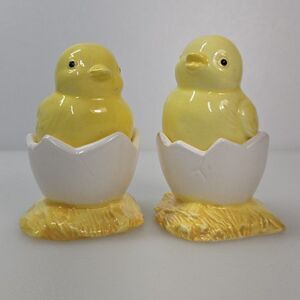 VTG Baby Chick in Eggshell Salt & Pepper Shakers Ron Gordon Designs Japan CHIPS